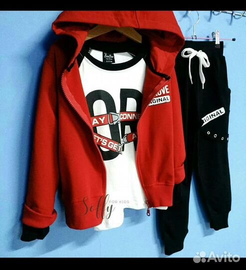 Костюм тройка для мальчика новый