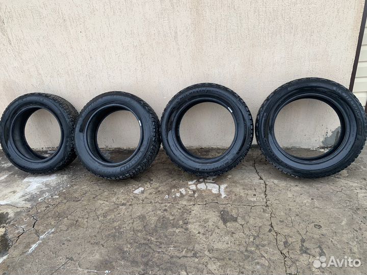 Michelin X-Ice North 4 215/60 R17 100