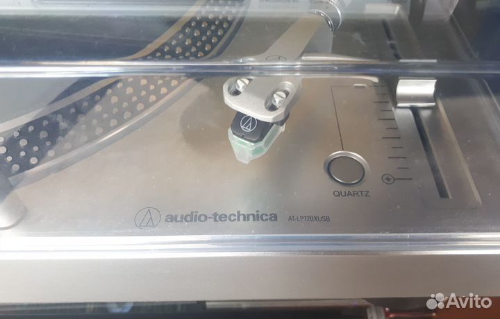 Виниловый проигрыватель Audio-Technica AT-lp120xus