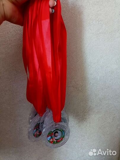 Медали для выпускников