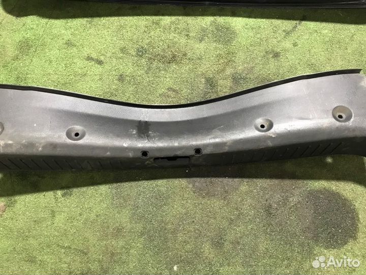 Накладка багажника Ford Focus 2 qqdb 2006