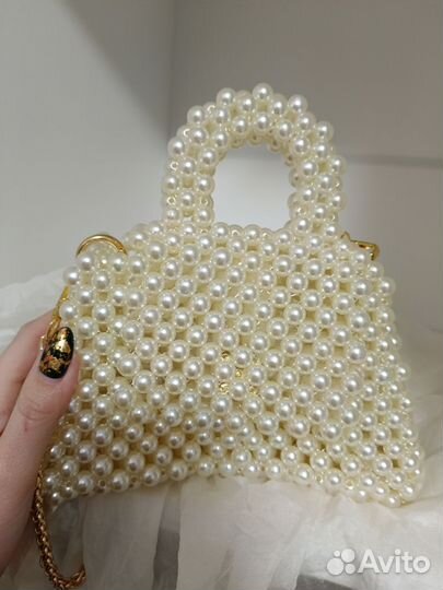 Сумка из бусин под жемчуг