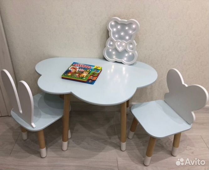 Детский стол и стул