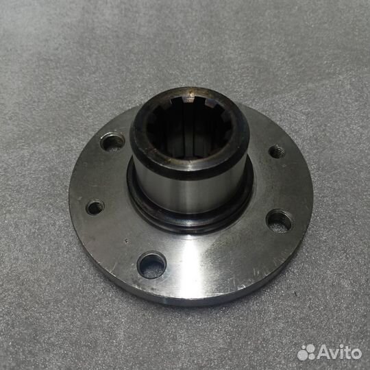 Фланец вторичного вала кпп на Газ-53, Газ-3307