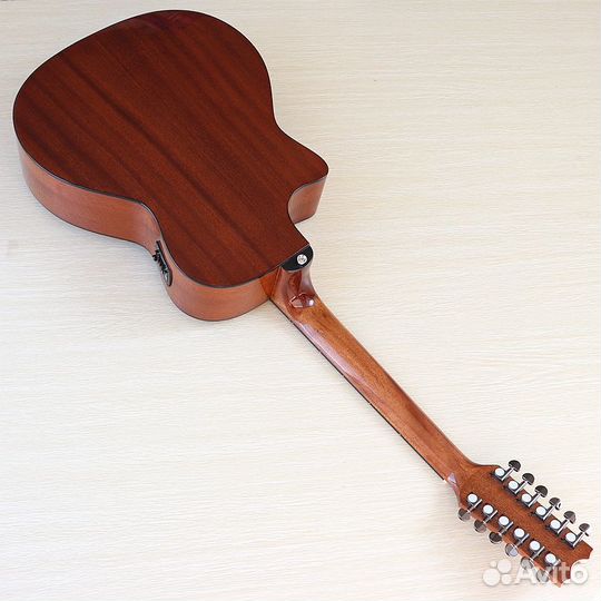 Электро-акустическая гитара,12 струнная, фолк