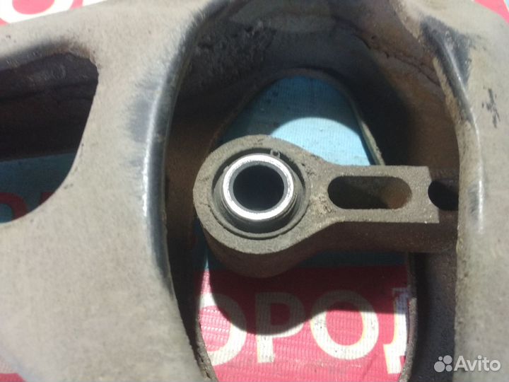 Рычаг поперечный задний Ниссан Премьера P12