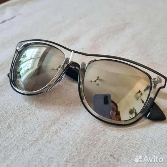 Солнцезащитные очки