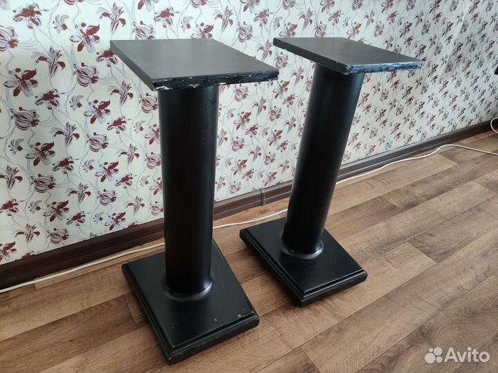 Стойки для акустики