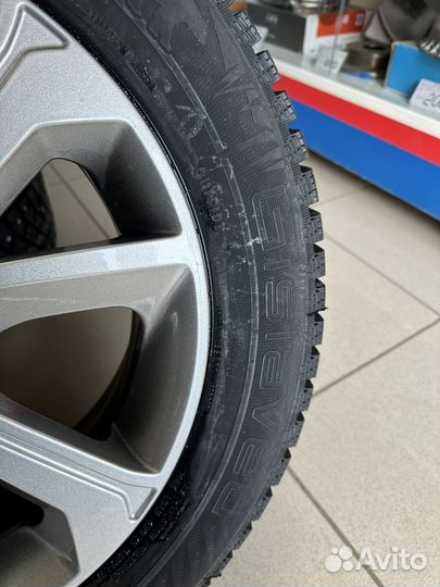 R15 Gislaved Nord Frost 200 185/65, PCD 4x100 DIA 54.1