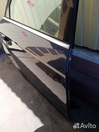 Задняя правая дверь на форд мондео 4