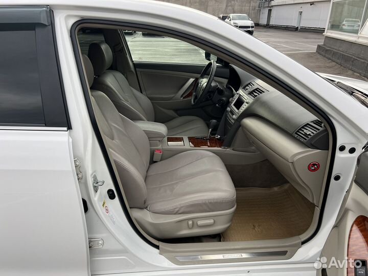 Toyota Camry 2.4 AT, 2011, 151 277 км