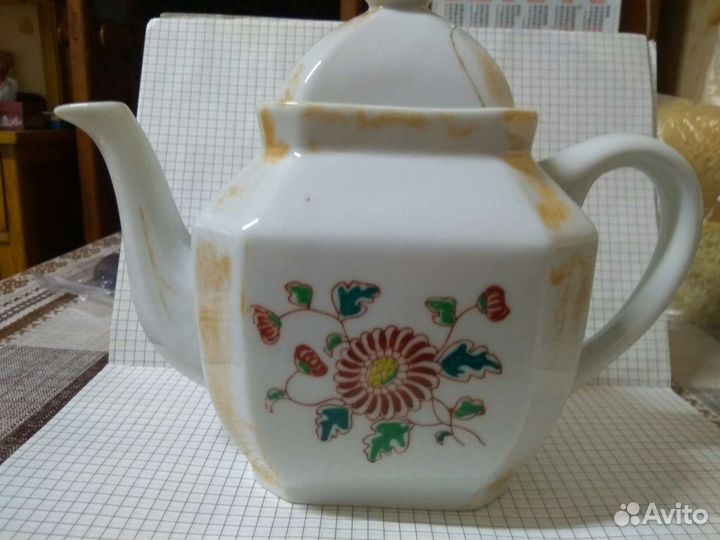 Набор из чайников ссср, ложечки сувенирные