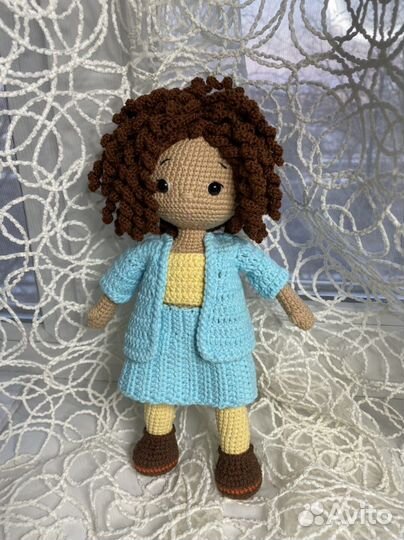Кукла вязаная