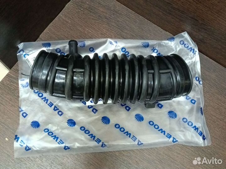 Патрубок воздушного фильтра выпуск chevrolet lanos