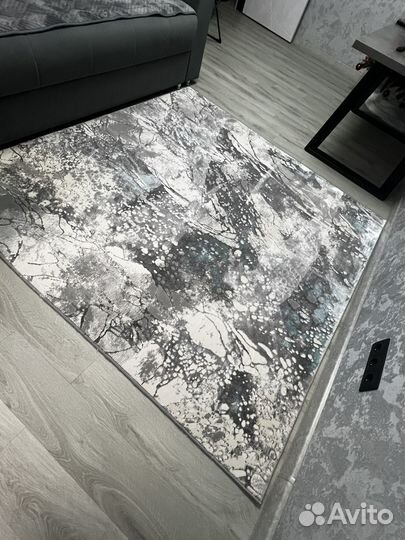 Ковер новый 2х2