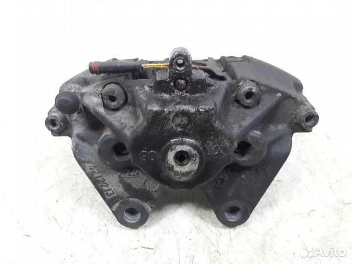 Суппорт тормозной задний правый Mercedes W220