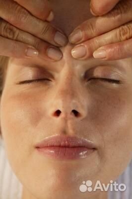 Модель на макияж