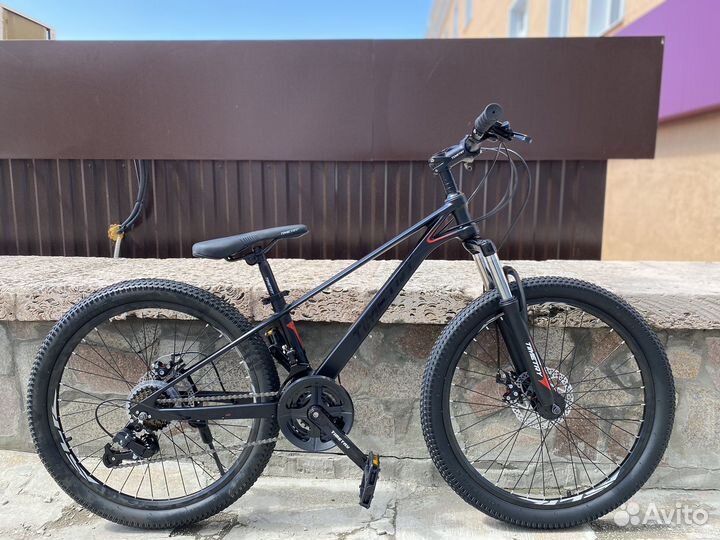 Велосипед подростковый 24 рама магниевый сплав