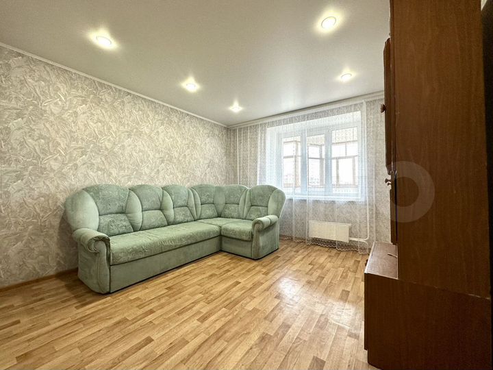 1-к. квартира, 42 м², 8/15 эт.