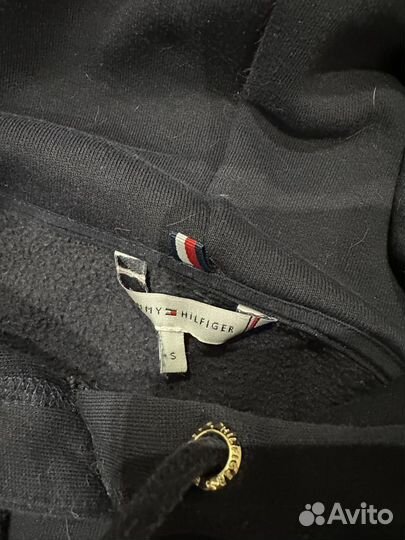 Tommy hilfiger толстовка