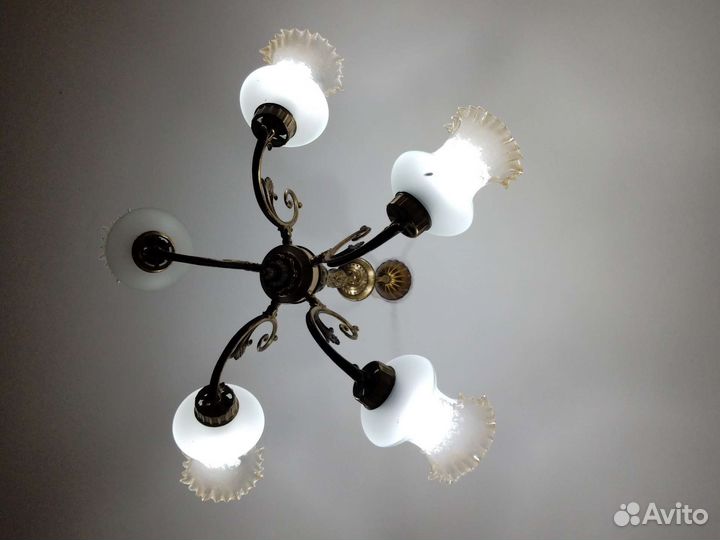 Люстра Югославия