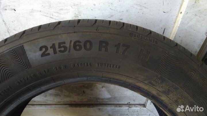 Continental ContiPremiumContact 5 215/60 R17