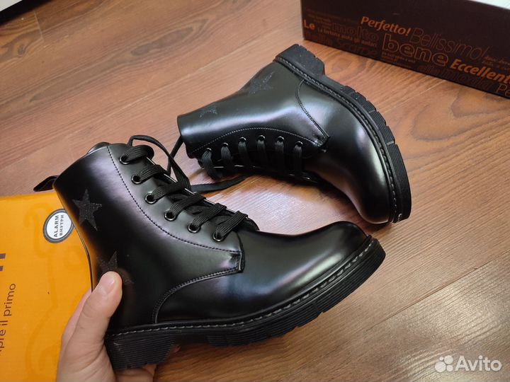 Ботинки демисезонные для девочки 34 новые