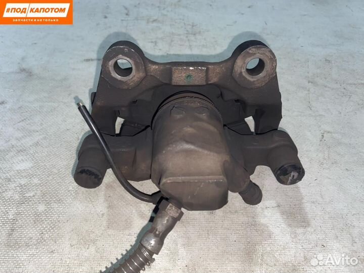 Суппорт тормозной задний правый Mercedes-Benz W204