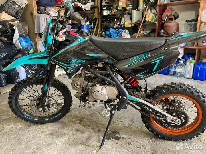 Regul moto seven medalist