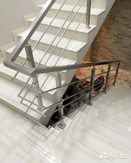 Перила, поручни, ограждения из нержавеющей стали