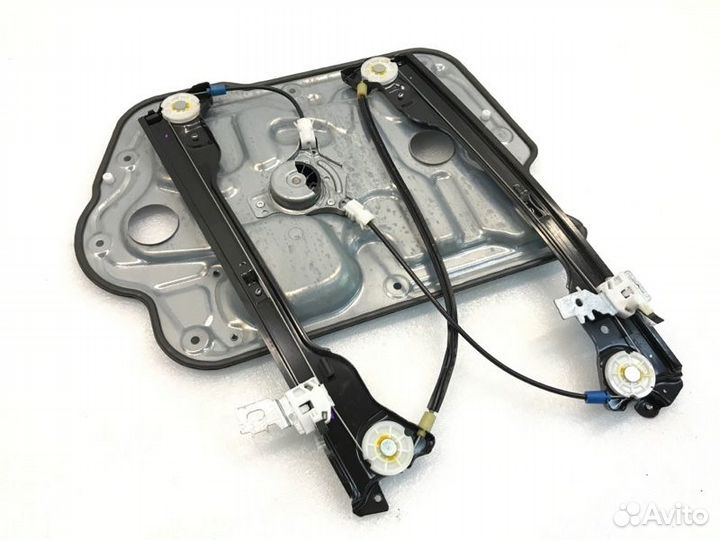 Стеклоподъемник передний правый Nissan Qashqai 1.6