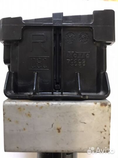 Форсунка омывателя фар лексус ст-200н правая