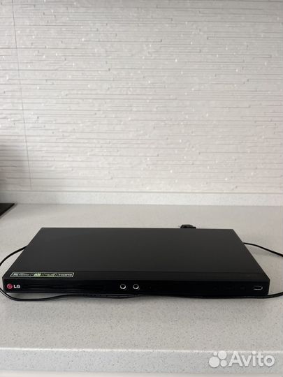 DVD плеер с караоке LG. Модель DKS-2000H