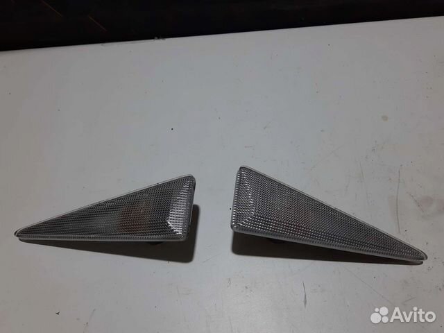 Повторитель поворотов на крыло Renault Megane 2