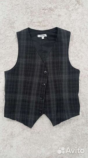 Жилет школьный для мальчика 7-9лет