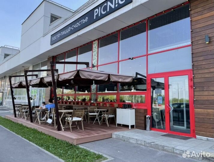 Уличные зонты для летнего кафе и ресторана