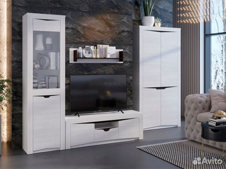 Регина Тумба тв анкор светлый