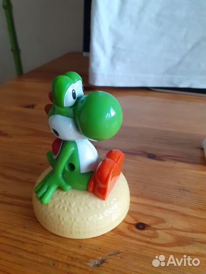 Фигурки из Макдональдса и Бургер кинга