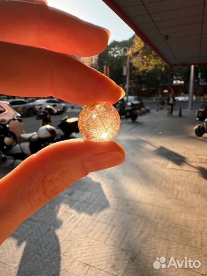 Горный хруссталь с рутиловыми нитями