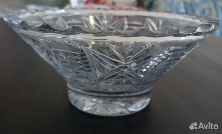 Ваза хрустальная