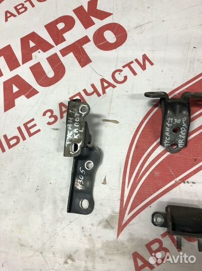 Петли для Хундай Тусан 1 2007