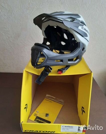 Защитный шлем Cratoni размер S- M 52-56 см