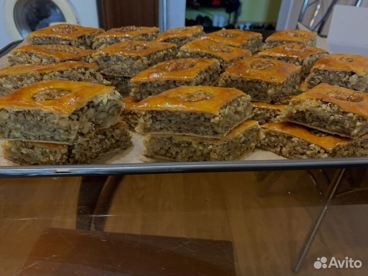 Выпечка на заказ-пахлава