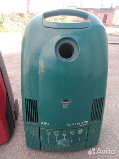 Пылесос 2 штуки