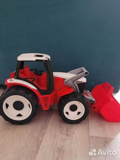 Детский трактор