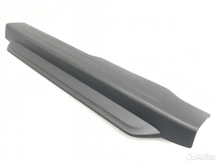 Накладка порога передняя левая Mitsubishi Pajero