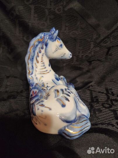 Статуэтка , Конь