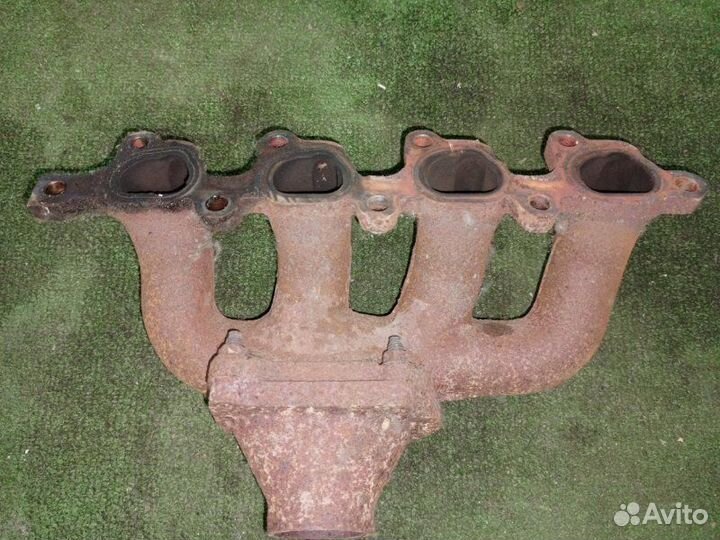 Коллектор впускной Ford Focus 1 седан 1 2003