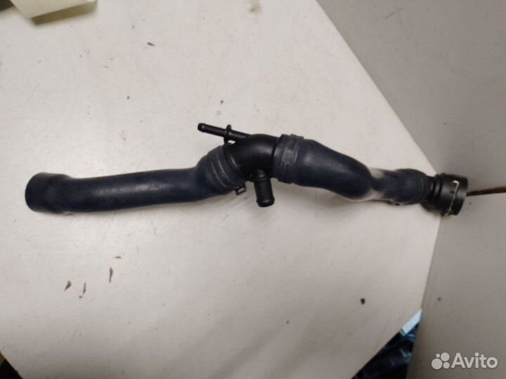 Патрубок охлаждения Volkswagen Golf Iv/Bora