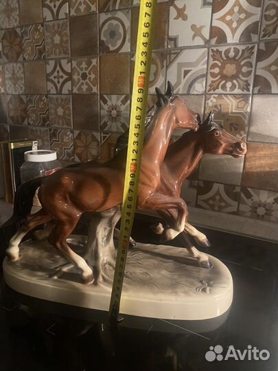 Статуэтка фарфоровая katzhtte